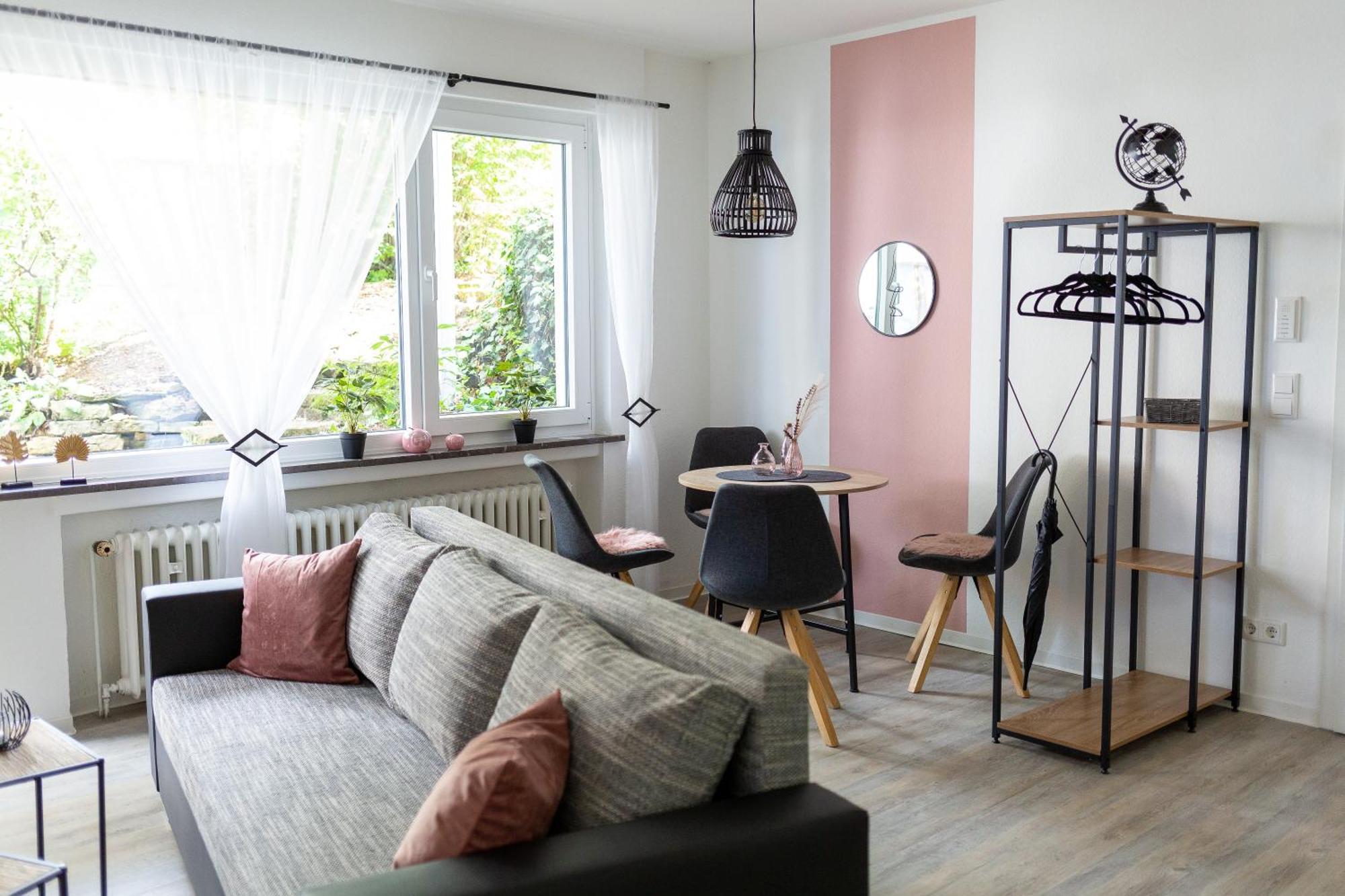 Best Stay Moderne Stadtwohnungen In Huenfeld - Kueche, Schlafsofa, Terrasse Oder Balkon Wlan Smart Tv Экстерьер фото